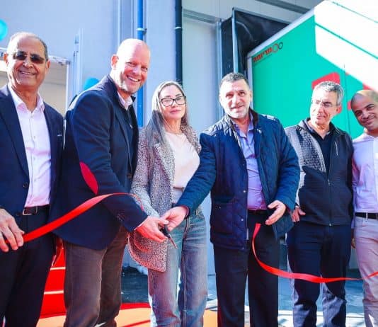 תמונה (מימין לשמאל): נדב הלפרין, מנהל מרלו"ג חיפה, עמית בן יצחק, חבר דירקטוריון תנובה, חיים גבריאלי, יו"ר דירקטוריון תנובה, סופי נקש, סגנית ומ"מ ראש העיר חיפה, גדי קוניא, מנכ"ל קבוצת תנובה, אחיאב שמחי, יו״ר ארגון עובדי תנובה.