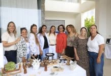 מגדלות את הכאב : המסע של האימהות השכולות מערבות אוגנדה אל היצירה לזכר הבנים