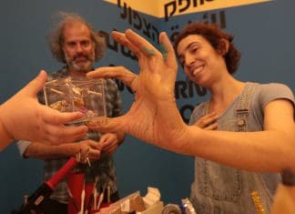 אדוות של אמנות: כשהרחוב החיפאי הופך לבמה